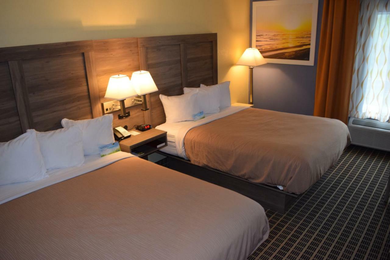 Days Inn By Wyndham Cadillac Buitenkant foto